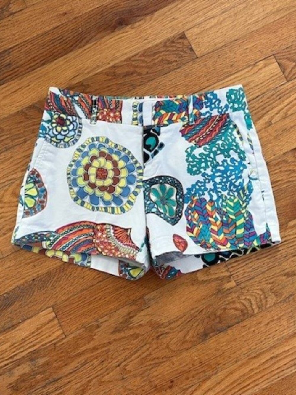 Excellent Condition-Banana Republic Trina Turk Collection 2012 shorts, size 00P
